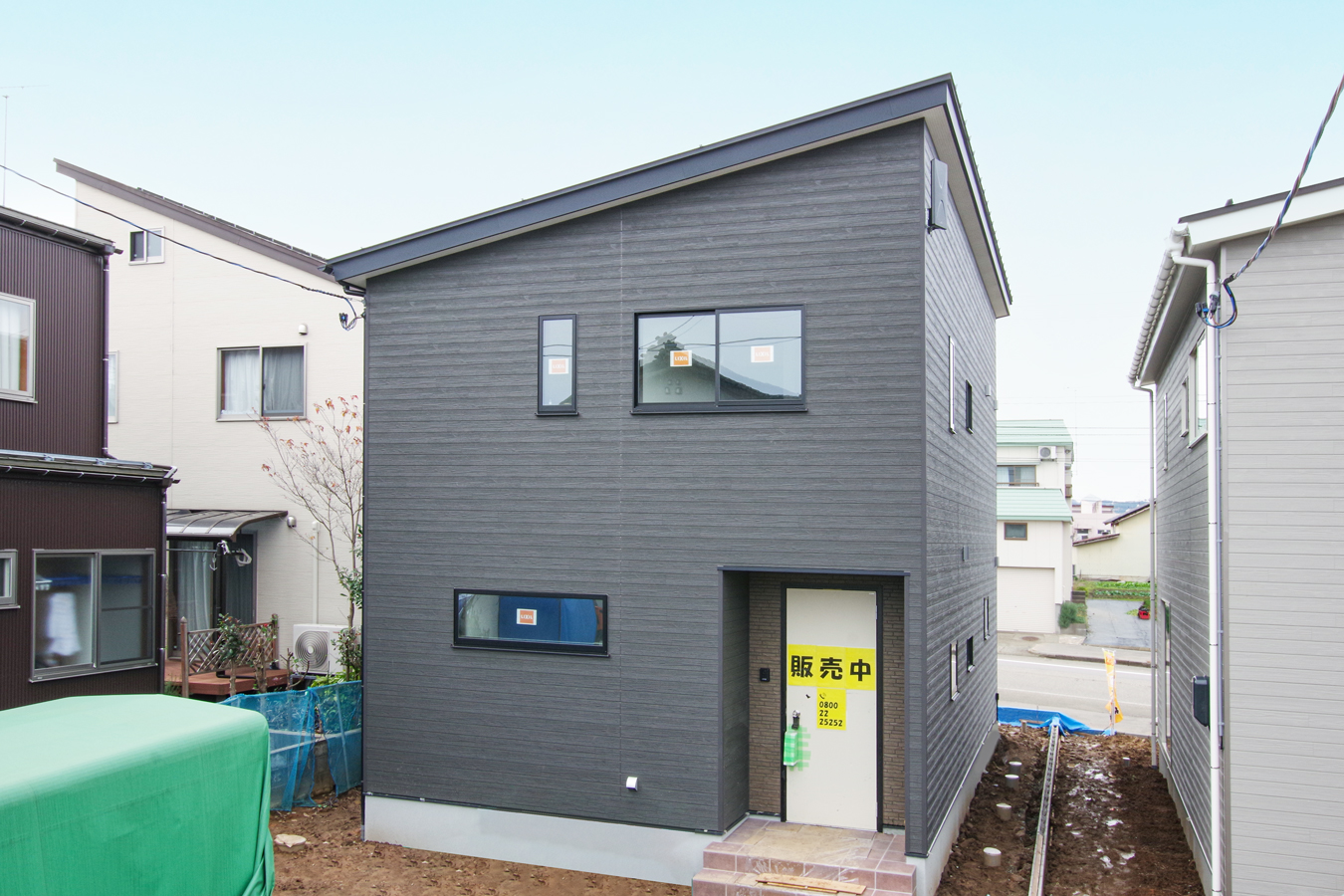 ニコニコ住宅新潟 新築住宅 建売住宅 外観 黒い外壁