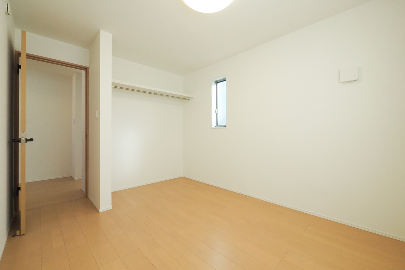 NJ長岡市大島本町25-A_土間収納