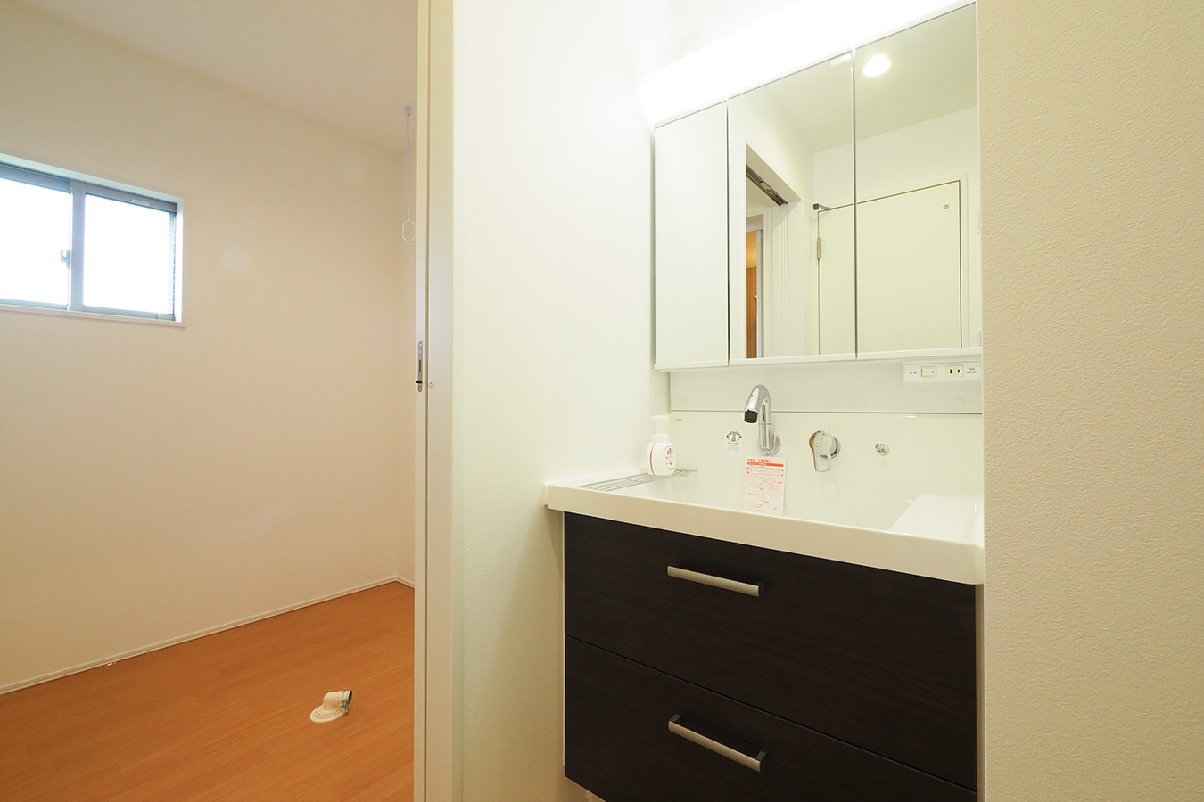 北区笹山25-A_洗面所