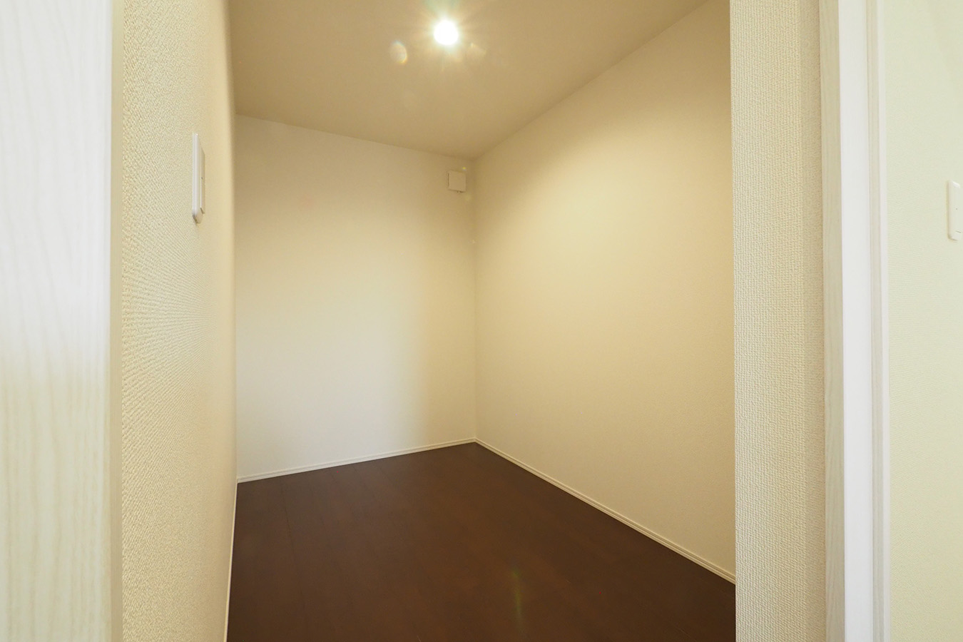 長岡市希望が丘南25-A_ファミリークローク