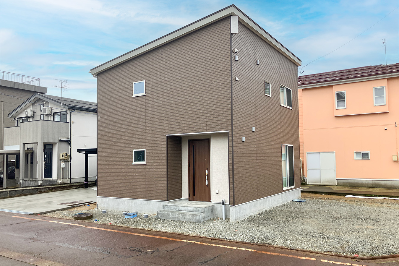 長岡市希望が丘南25-A_外観写真