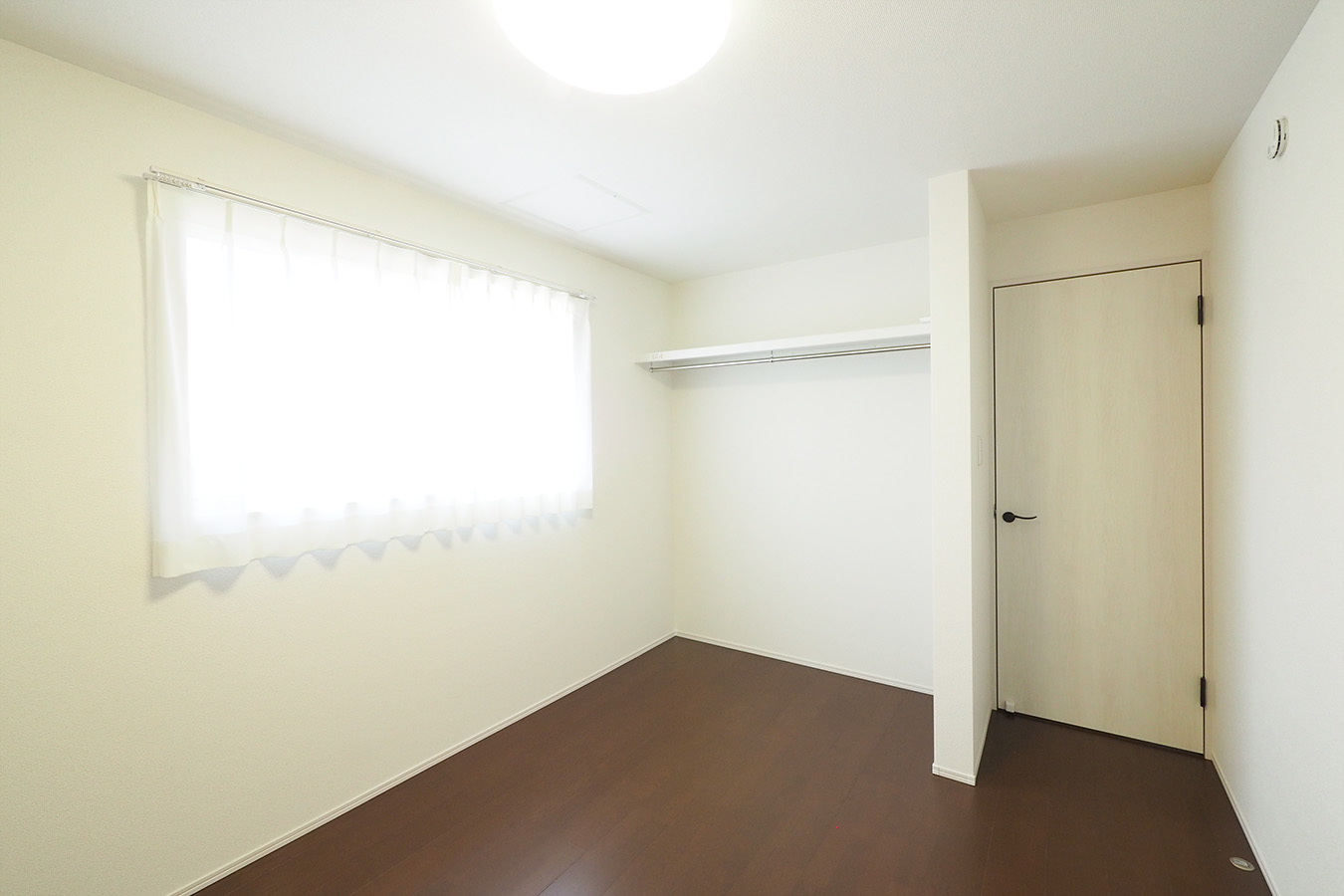 長岡市希望が丘南25-A_洋室①-1