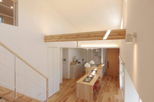 リビング ダイニング ダイニングテーブル 梁 吹抜