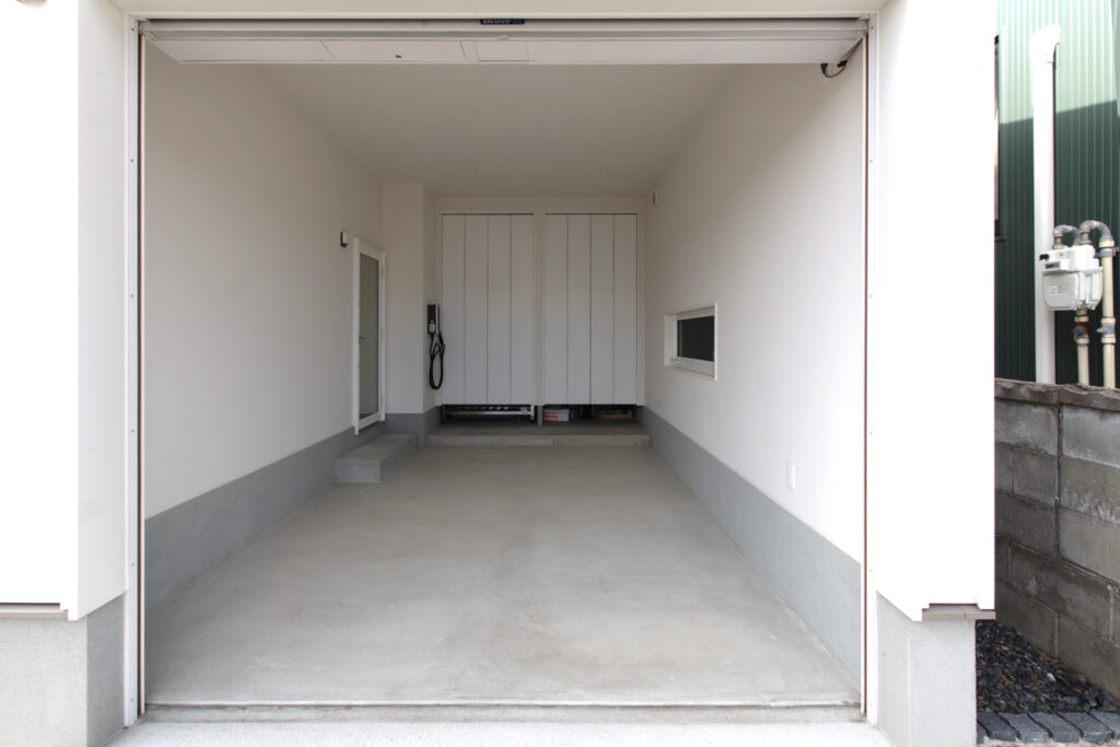 ガレージ インナーガレージ ペット用水栓 家庭用充電器