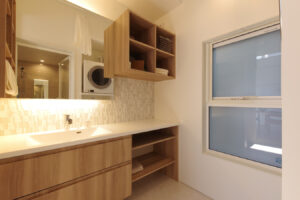 洗濯室 衣類乾燥機 物干しスペース